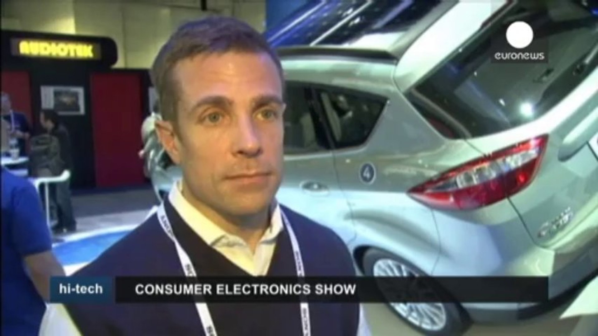 New smartphone case stuns CES visitors - literally!