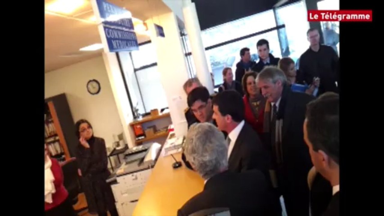 Morlaix. Valls défend les sous-préfectures