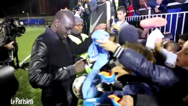 Mamadou Sakho accueilli en héros au Paris FC, club de ses débuts