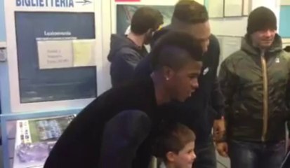 Gesto d'intesa tra Keita e Perea