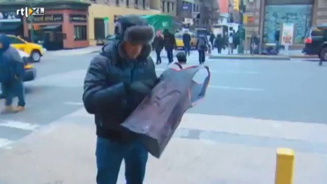 A New-York, un tee-shirt gèle en quelques secondes dehors