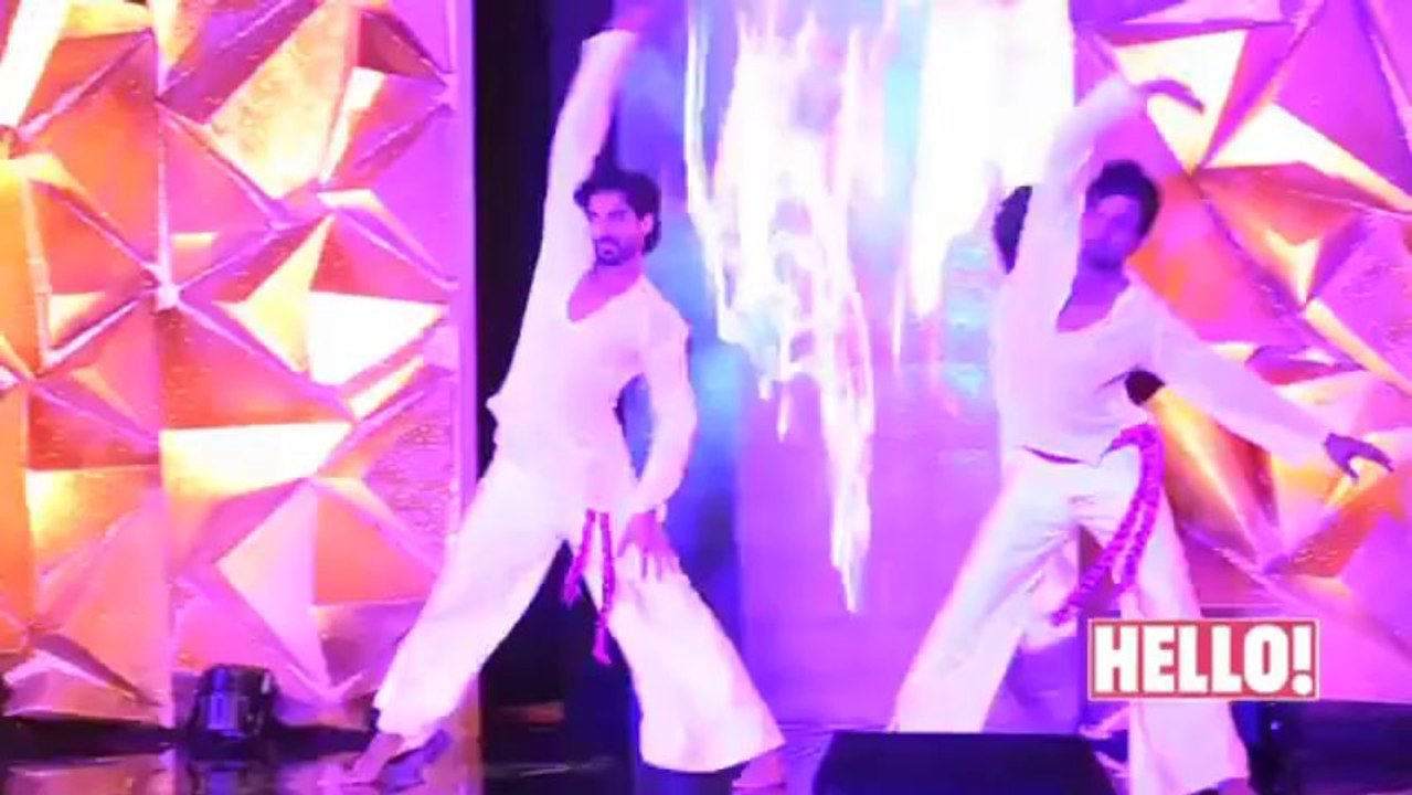 @iamsrk - HELLO! Hall of Fame 2013