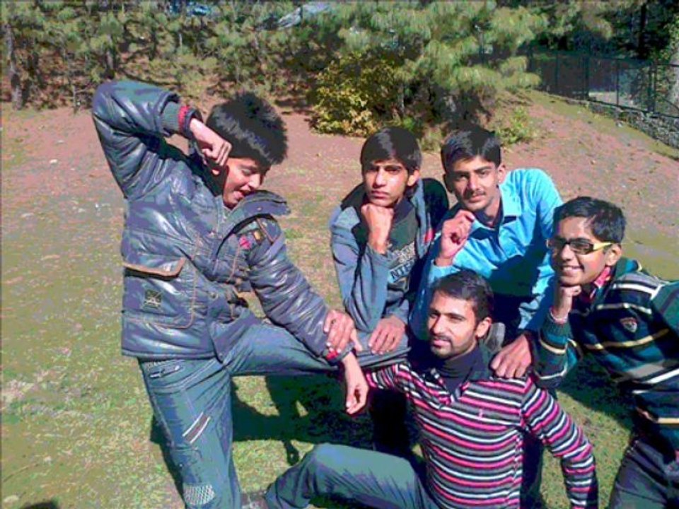 naat  ZARRAY US KHAK KA