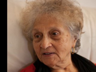 merci maman . (thank you mom)