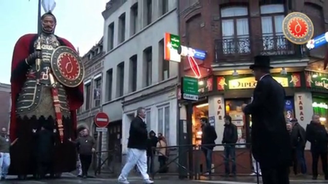 Sortie exceptionnelle de Monsieur Gayant pour fêter les 300 ans de la cour d'appel de Douai