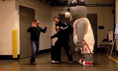 Clutch the Bear frighten the Houston Rockets After Practice...!!