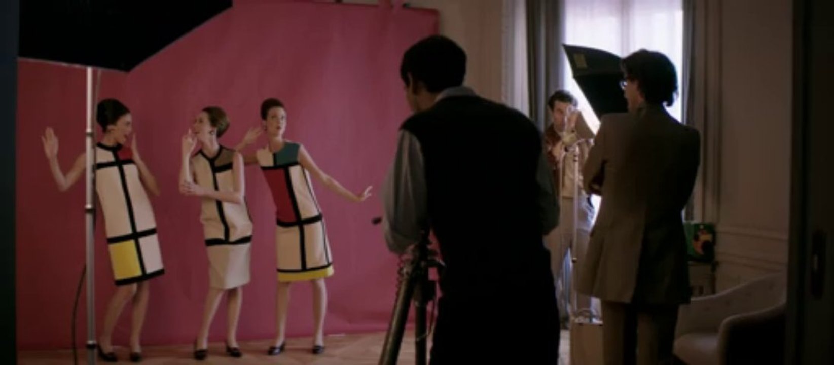 YVES SAINT LAURENT - Bande-annonce VF