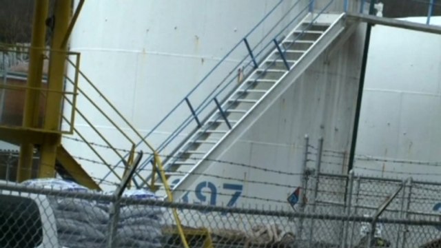 West Virginia chemical spill triggers widespread tap water ban