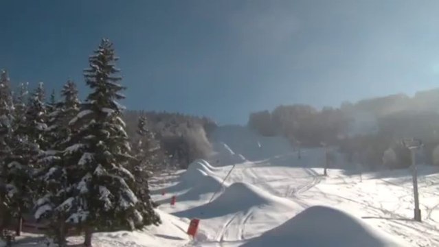 les canons à neige en action le 1er décembre 2013 à Villard de Lans 38250