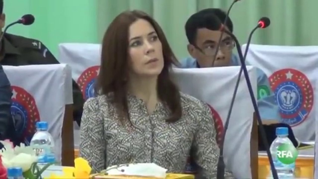 Crown Princess of Denmark Mary arrives in Rakhine state  -   تاج الأميرة ماري من الدنمارك تصل في ولاية أراكان