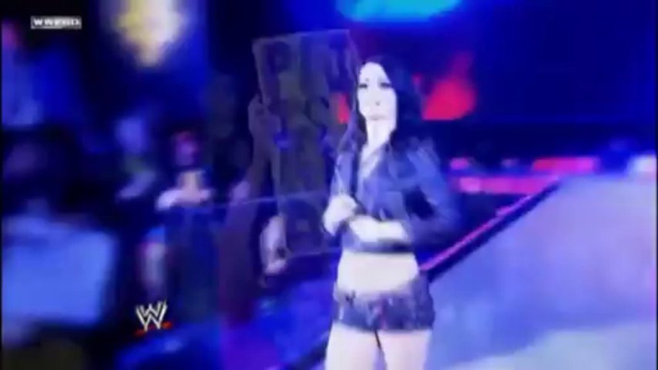 4Live - Thea Stratus vs. Britani Knight @ TEN