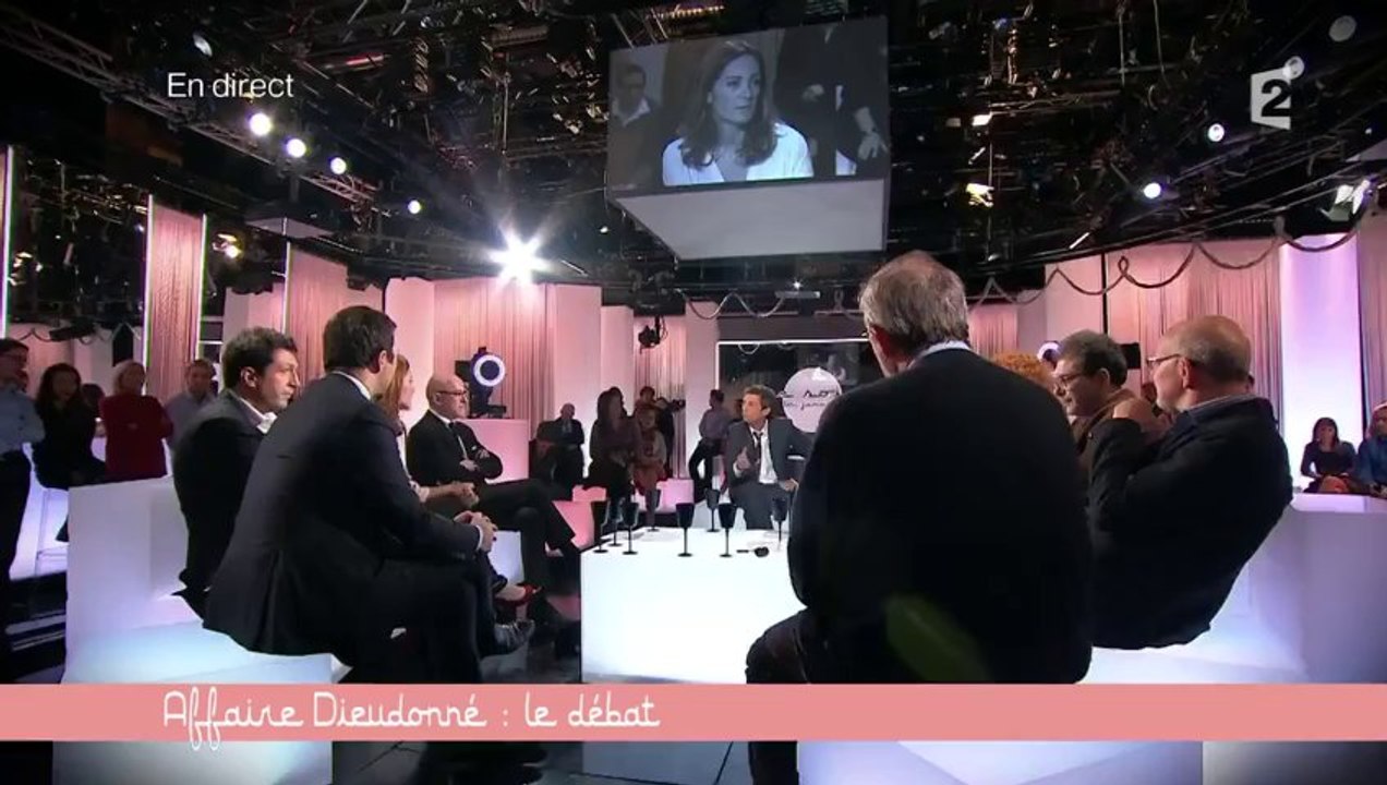 Emilie Frèche interpelle Frédéric Taddeï dans son choix d'inviter Marc Édouard Nabe