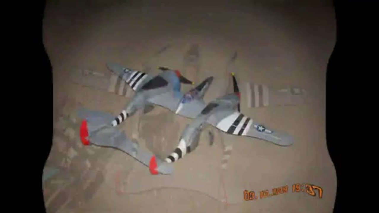 VOL LOCKHEED P 38 LIGHTNING