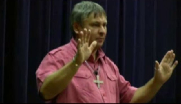 Villás Béla Móricz János és a Táltos Barlang Ecuadorban