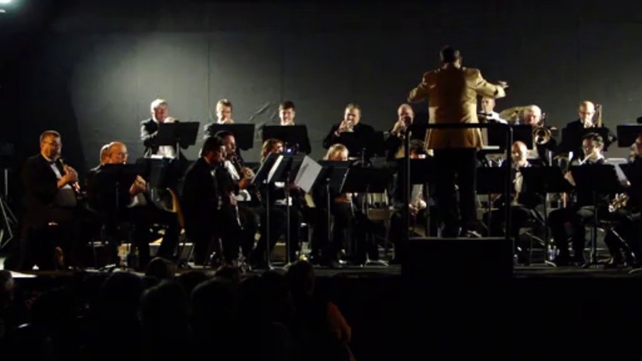 Medley Vive la France 22.10.2013 Harmonie de Nissan fête la Ste. Cécile