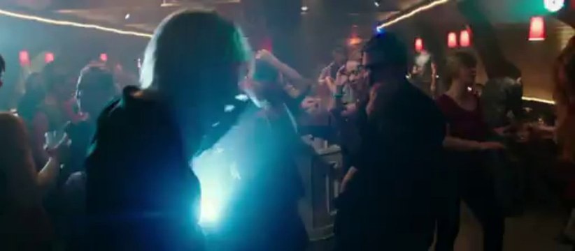 Benedict Cumberbatch dancing in The Fifth Estate