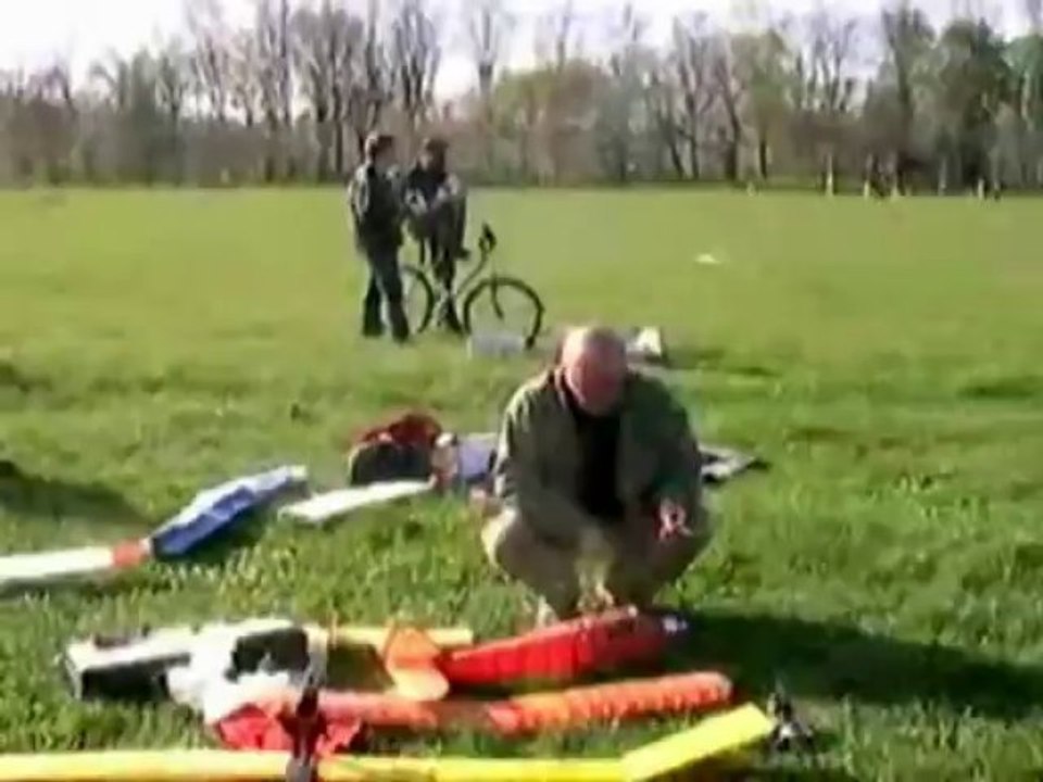 VOL ET CRASH  P 47 ALPHAMODEL A BAGATELLE