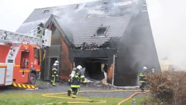 Hargnies : Un impressionnant incendie ravage une maison