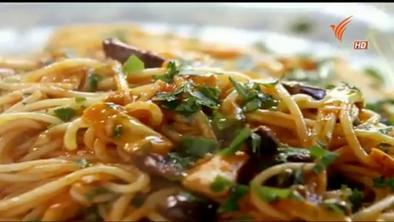 30 นาทีกับเจมี่ โอลิเวอร์ - สปาเก็ตตี้ พุตตาเนสก้า 11Jan14