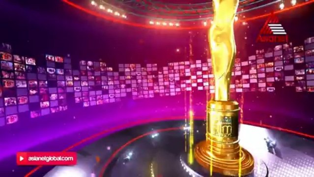 SRK [ @iamsrk ] arrive at Ujala Asianet Film Awards 2014