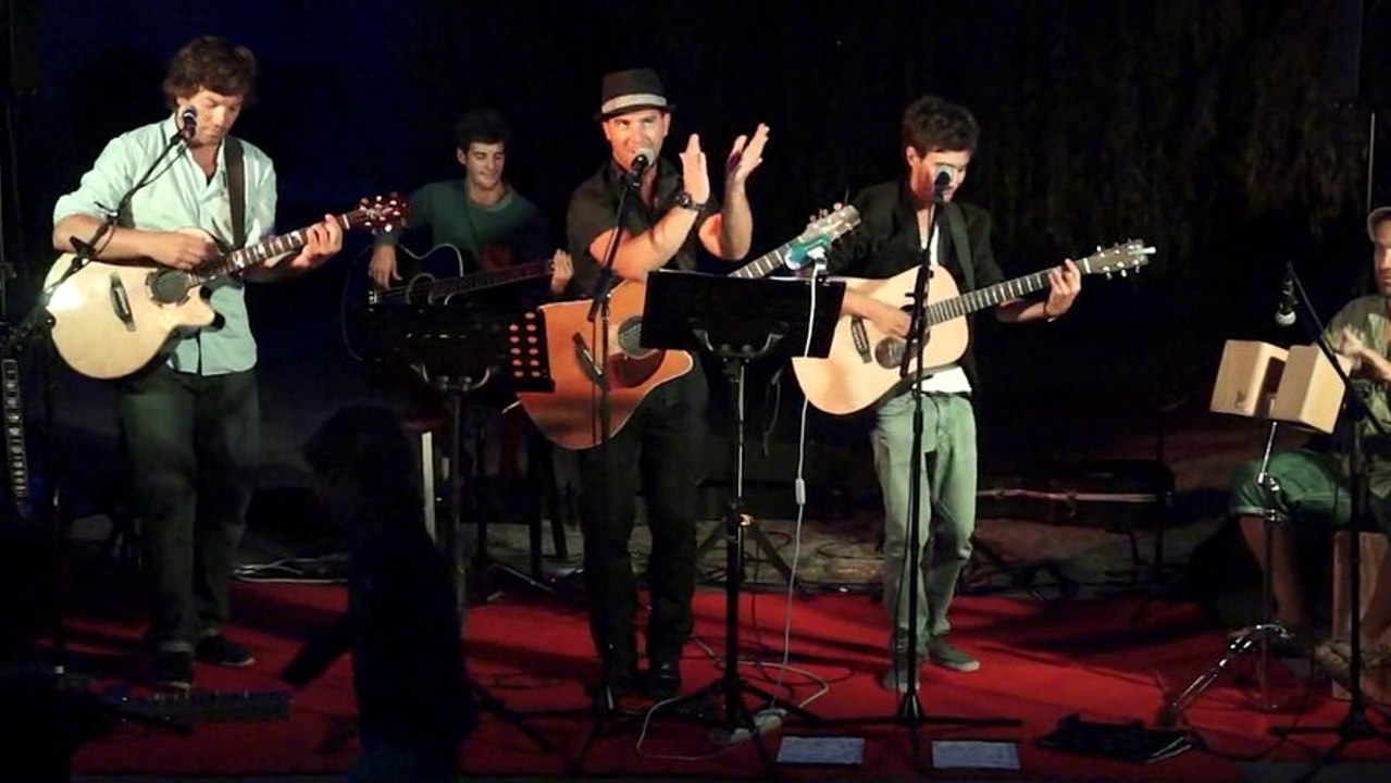 Réservation Village Vacances Azureva Lacanau Location Vidéo Résidence Piscine Gites appartements Restaurant pension complète Médoc Océan Atlantique Film Surf Plage Lac Tourisme Loisirs Gironde Vin Bordeaux sport voile spectacles concerts club enfants