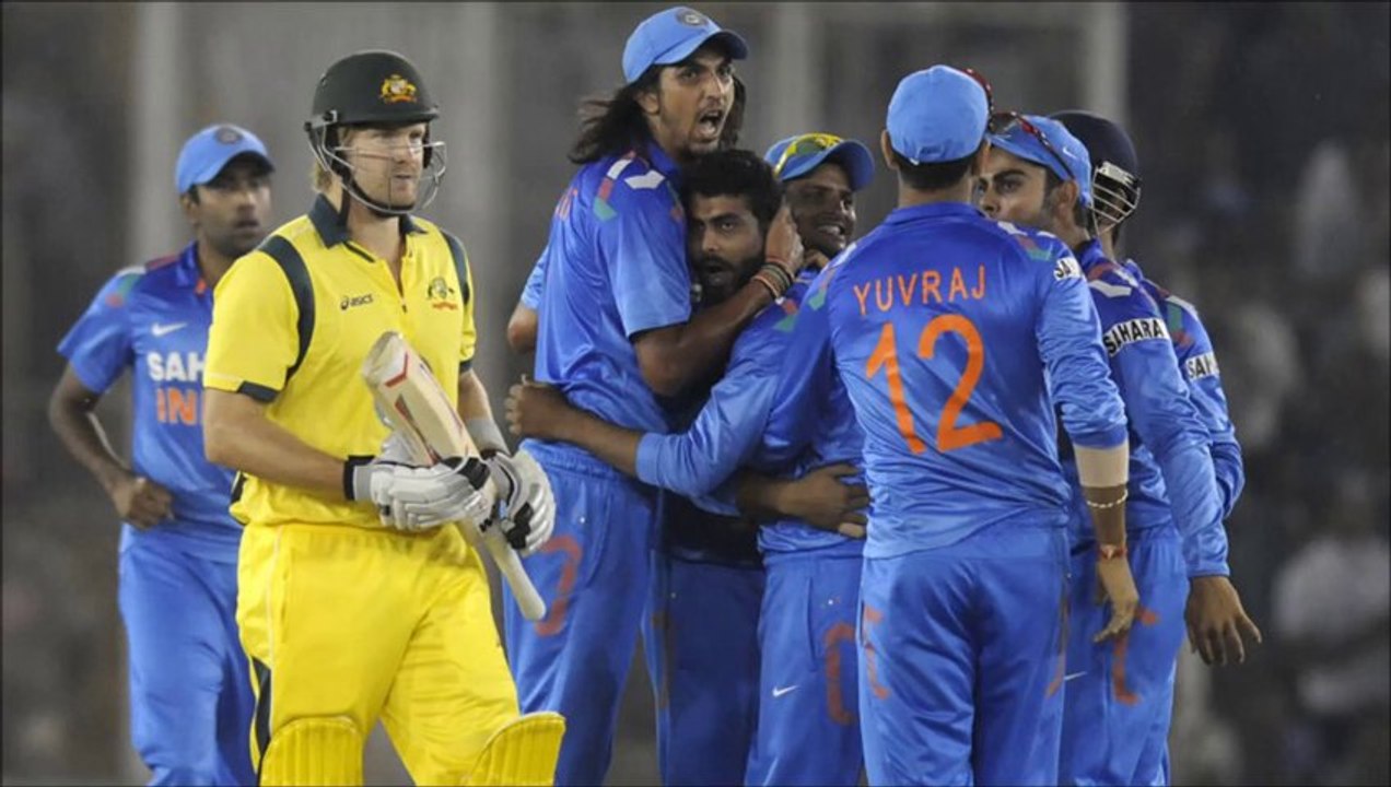 1st ODI: Australia v England at Melbourne  Jan 12, 2014