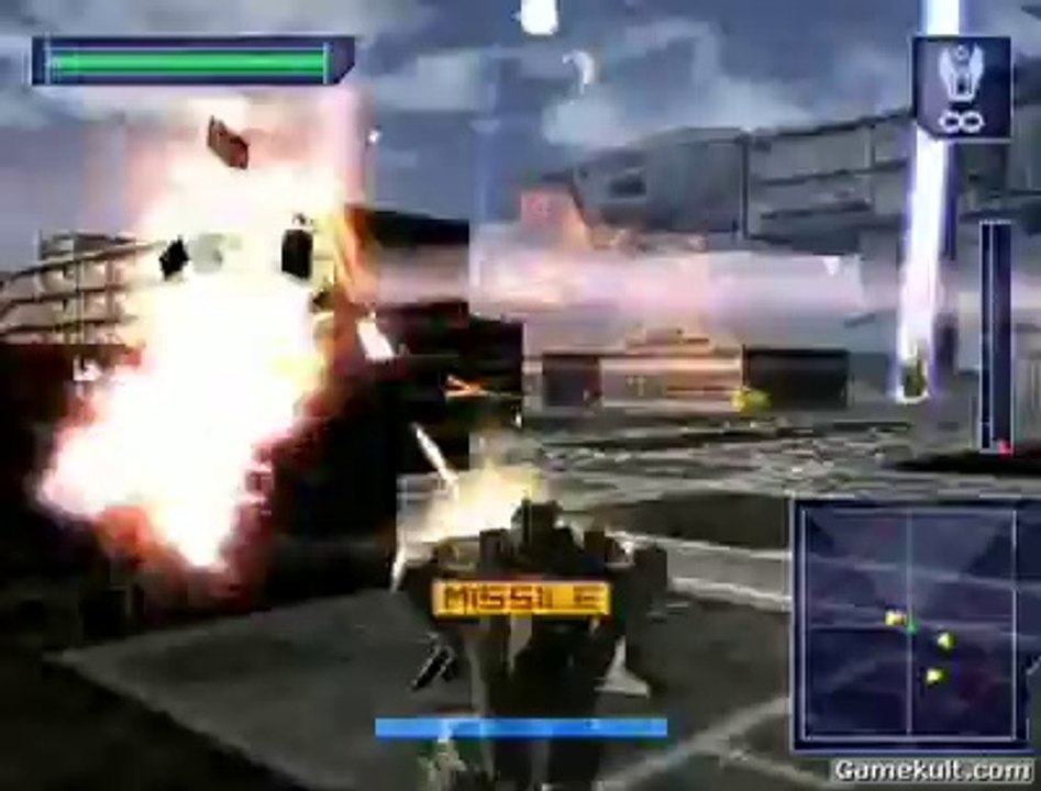 The Super Dimension Fortress Macross - Arrivée en ville