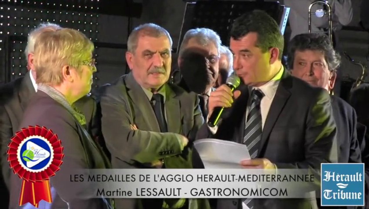 HERAULT - 2014 - GASTRONOMICOM Martine LESSAULT honorée de la médaille d'honneur de la Communauté d'Agglomération HERAULT MEDITERRANNEE