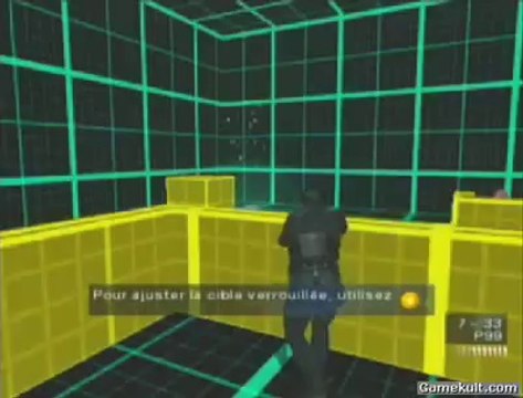 James Bond 007 : Quitte ou Double - Entraînement militaire