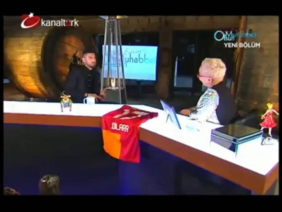 Burak Yılmaz'ın annesiyle olan anısı kırdı geçirdi!