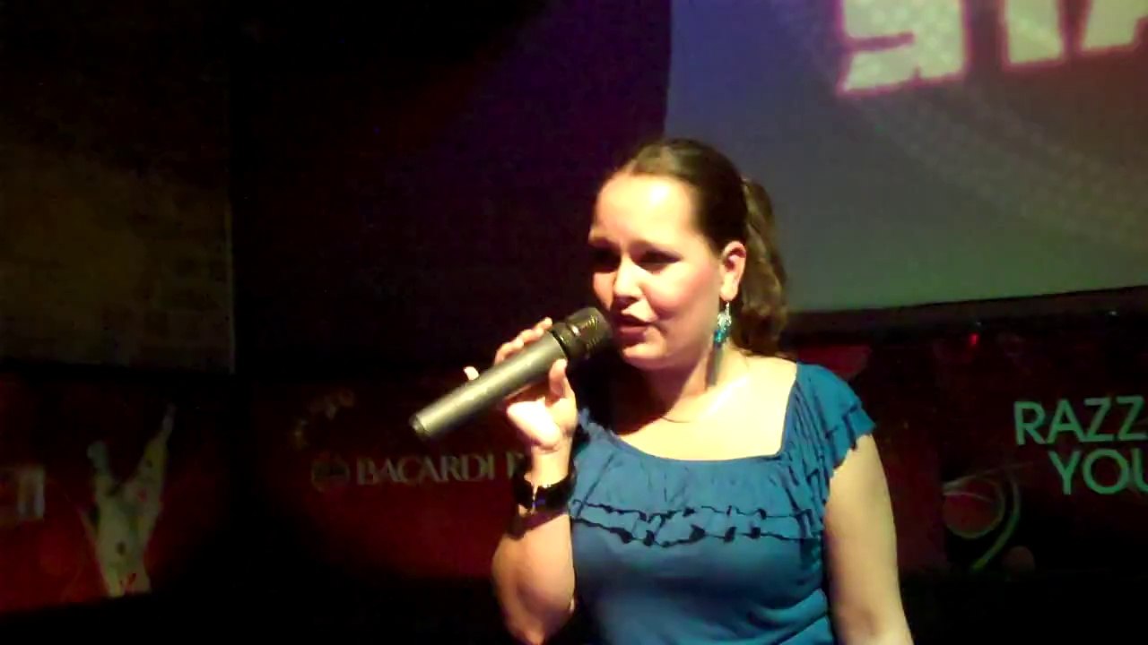 mi.19.05 karaokemeister im matrix #09