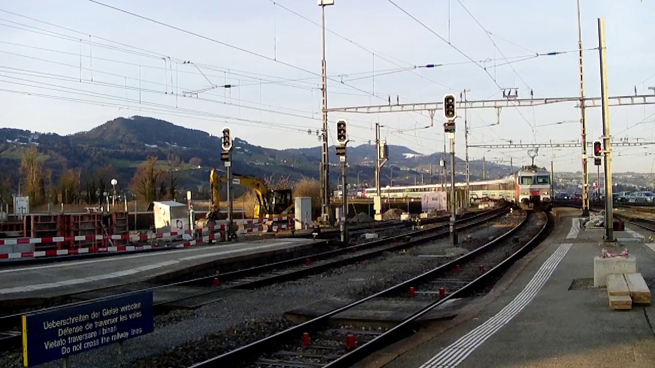 Re 421 sur le Voralpen-Express
