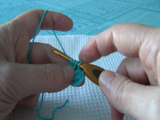 CROCHET / LA DOUBLE BRIDE