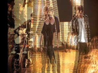 Poonam Sinha rescues daughter Sonakshi Sinha