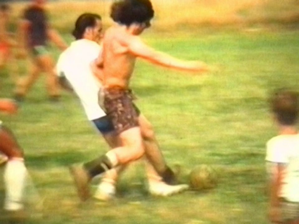 1971NoiseauFoot