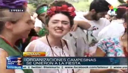 Samba y política se fusionan en el Carnaval de Sao Paulo 2014
