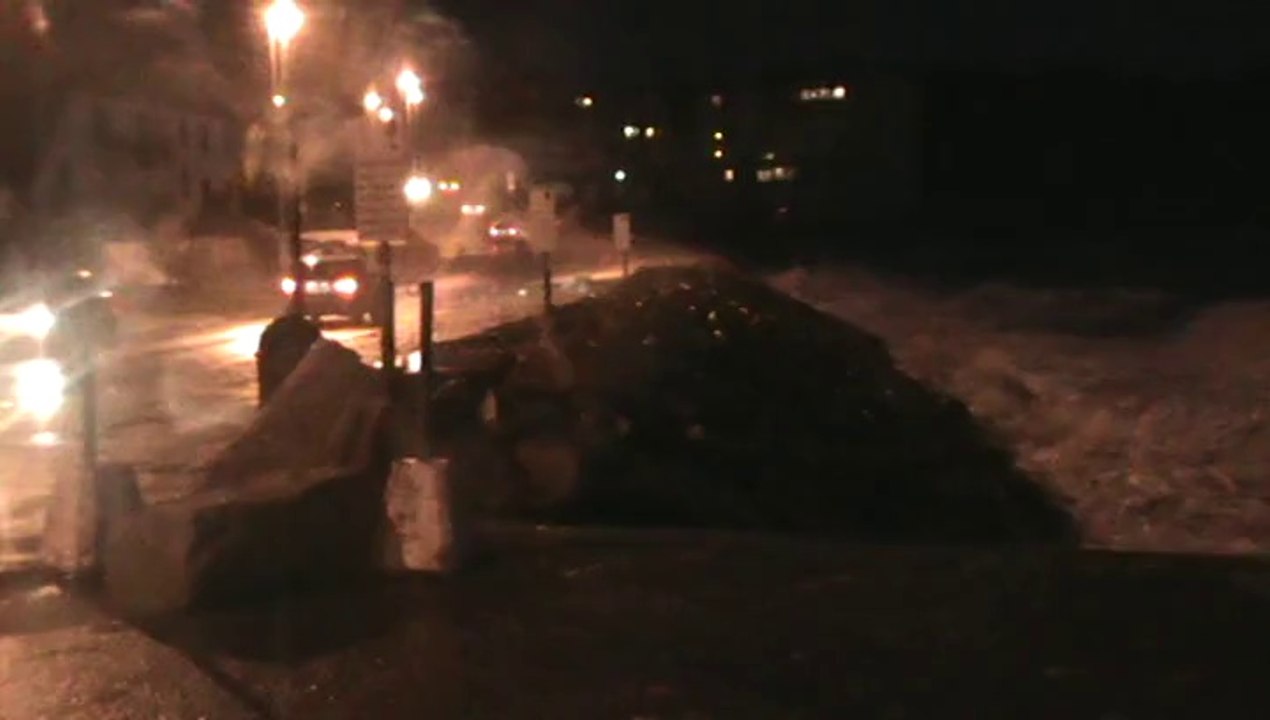 Tempête Ulla : mer déchainée à Granville en Bretagne