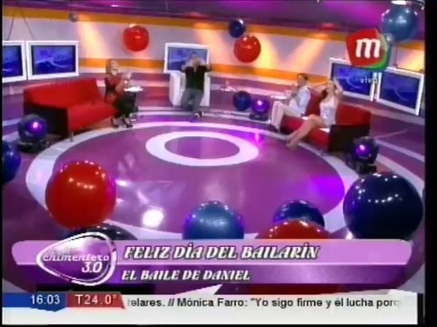 Adabel Guerrero les dio clases de baile a todo el equipo del Chimentero 3.0