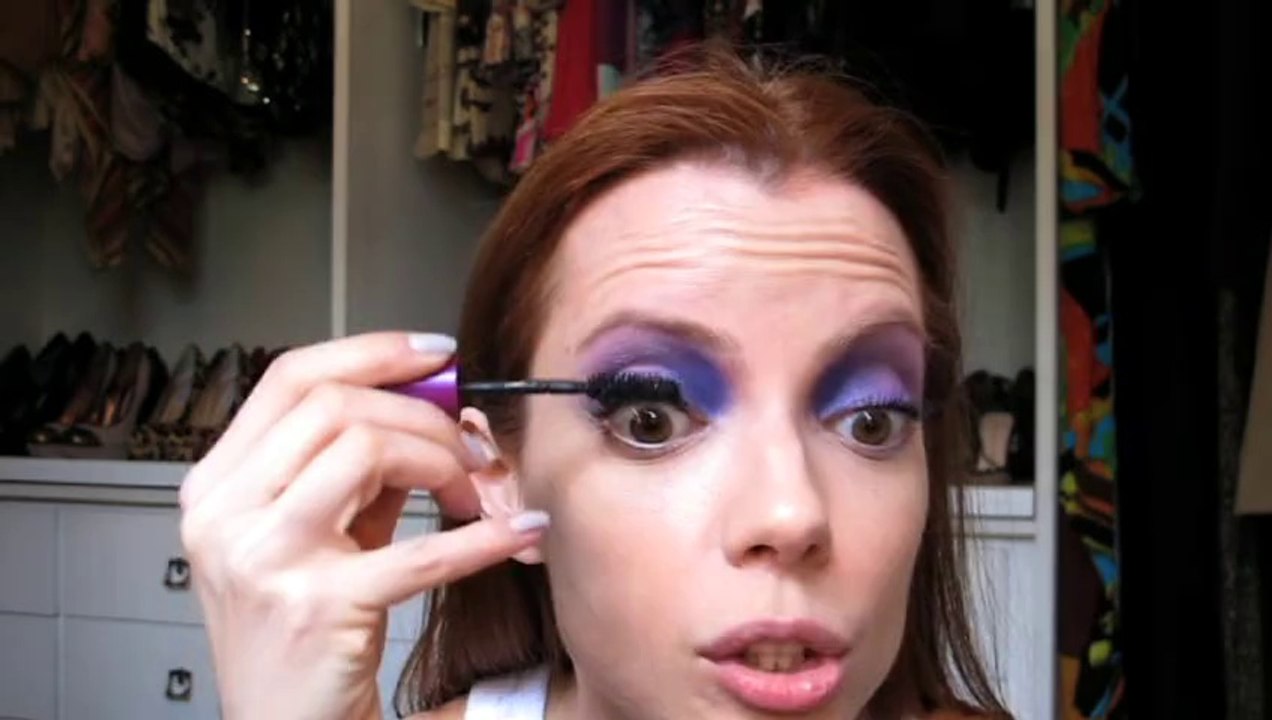 Julia Petit Passo a Passo Roxo mais Rolo Maquiagem