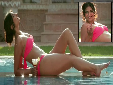 Sonam Kapoor's BIKINI Wearing Experience | Latest Bollywood Gossip