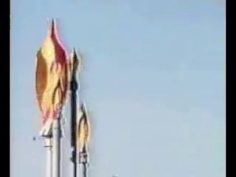 Vertical Axis Helix Wind Turbine ( Drag Type ) VAWT