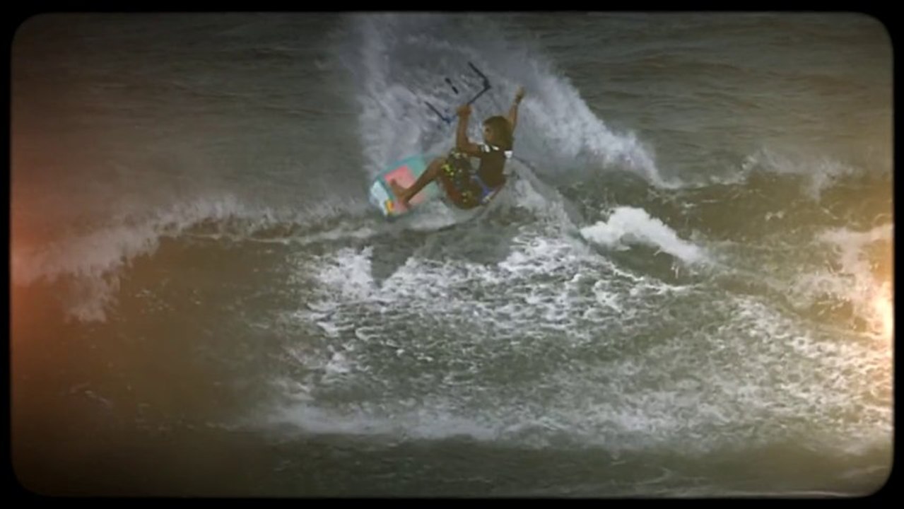 Kitesurfing, Hawaii 2013 KSP Kite Wave Contest