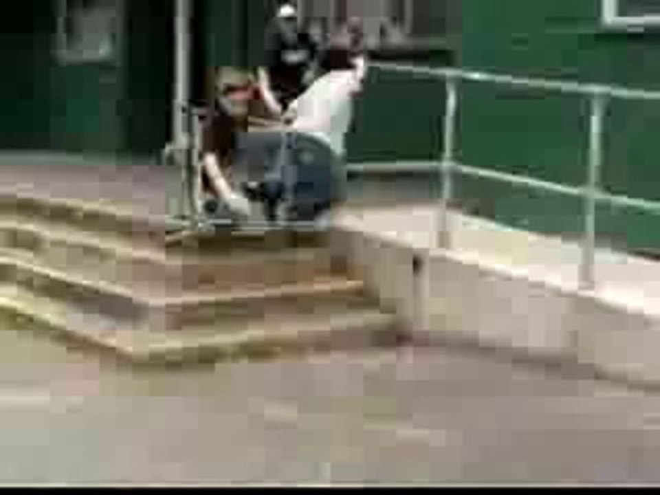 Kinder + Einkaufswagen