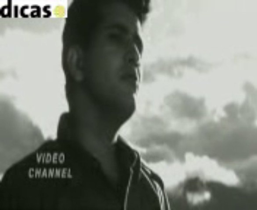 tari yad dil say mitanay chala hoon