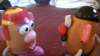 Mr. Potato Head vs Mrs. Potato Head