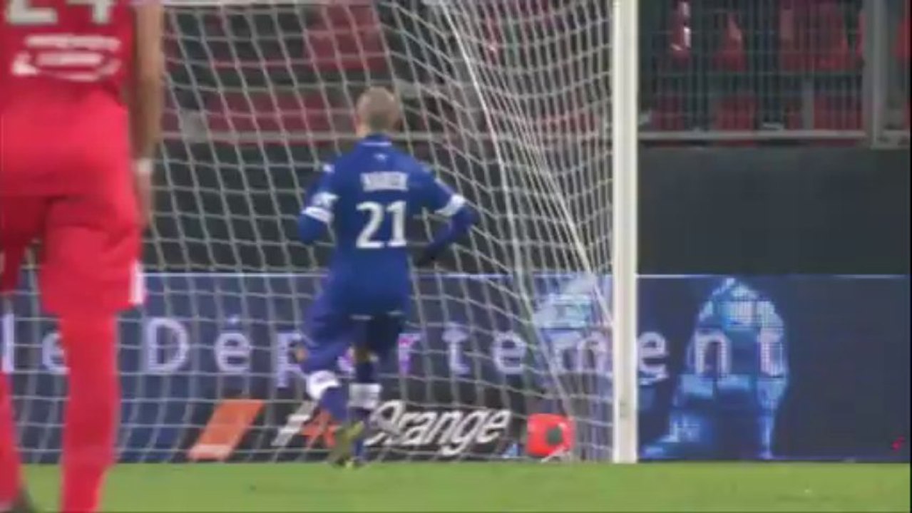 But Majeed WARIS (54ème) - Valenciennes FC - SC Bastia - (3-2) - 11/01/14