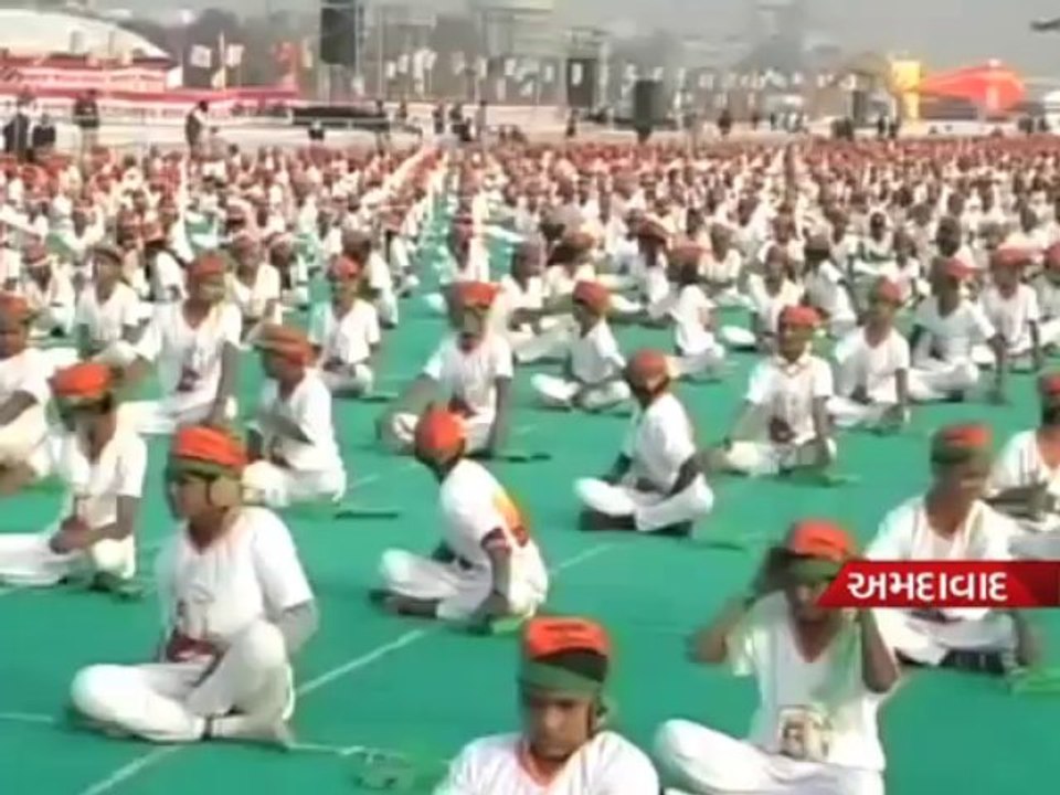 Saffron Gandhi topi doned at International Kite festival inaugurated by Modi - Tv9 Gujarati