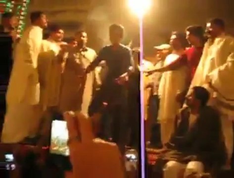 Hum Log Kis Taraf Ja Rahe Ha