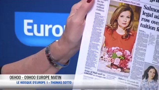 Valérie a pris un TGV dans le buffet