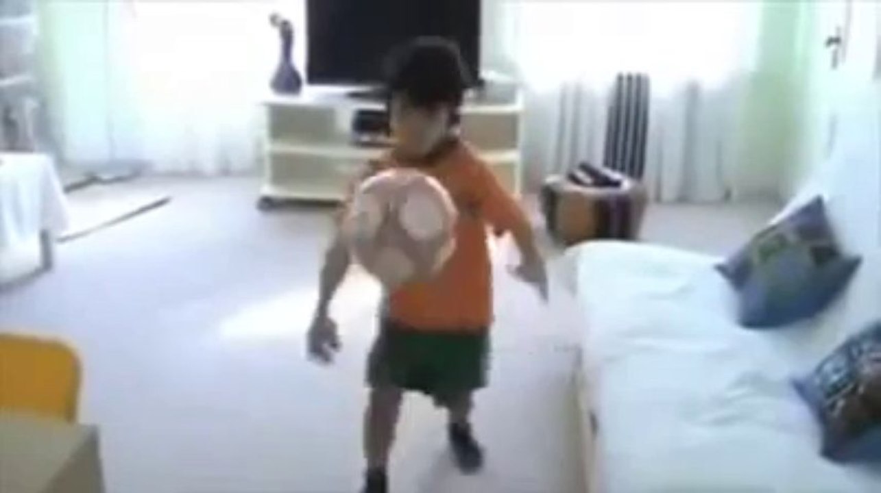 Amazing Talent  6 Years Old Skills & Trciks - 2014